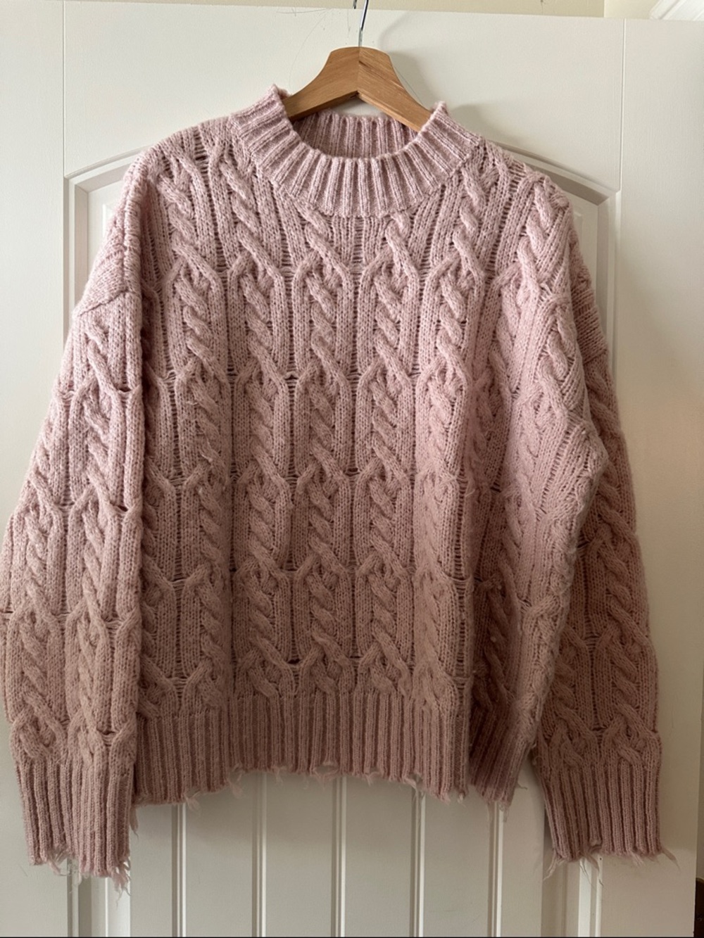 Cozy Cable Knit Women's Sweater - Dusty Pink